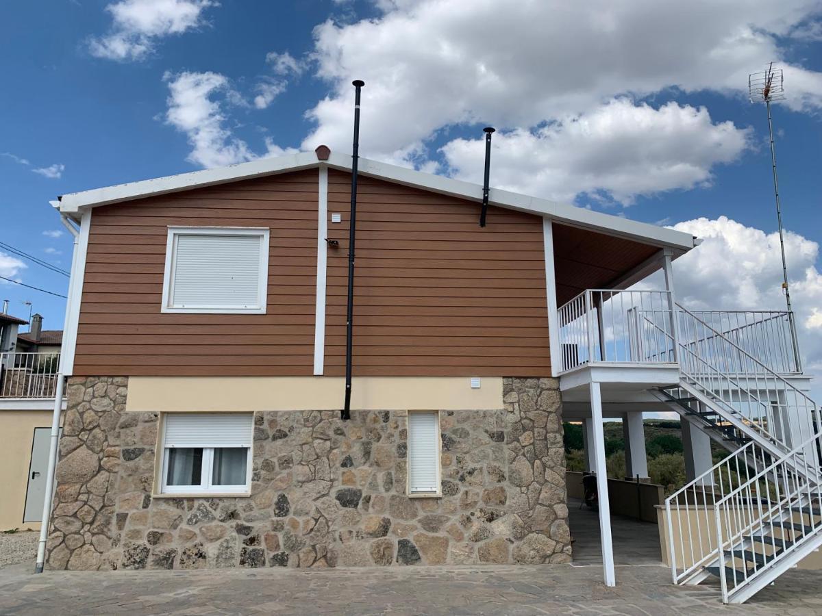 Villa De Gredos نافاريدوندا دي غريدوس المظهر الخارجي الصورة