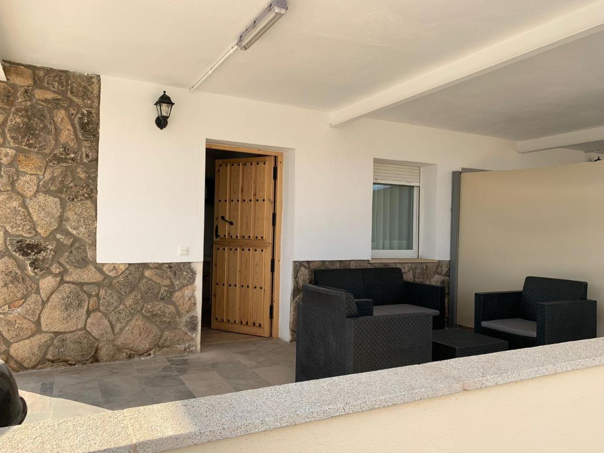 Villa De Gredos نافاريدوندا دي غريدوس المظهر الخارجي الصورة