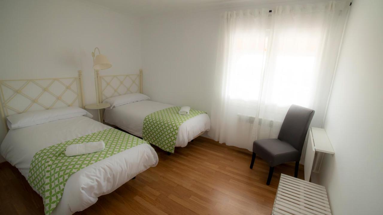 Villa De Gredos نافاريدوندا دي غريدوس المظهر الخارجي الصورة