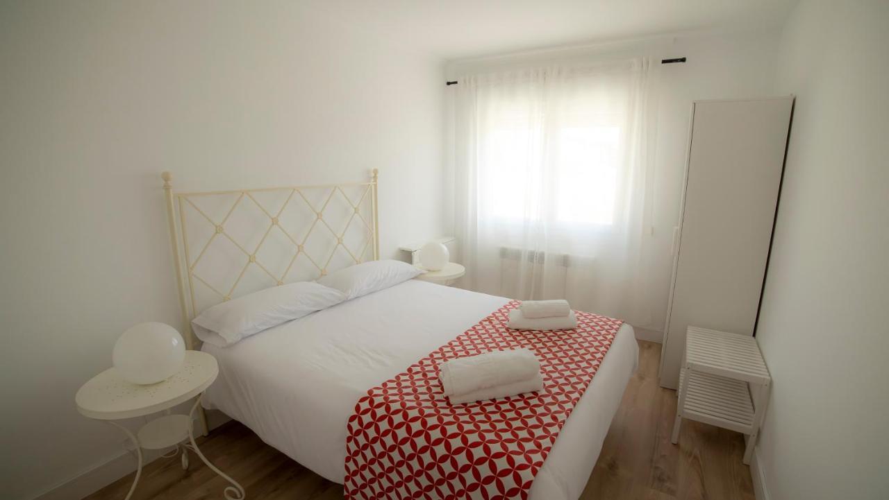 Villa De Gredos نافاريدوندا دي غريدوس المظهر الخارجي الصورة